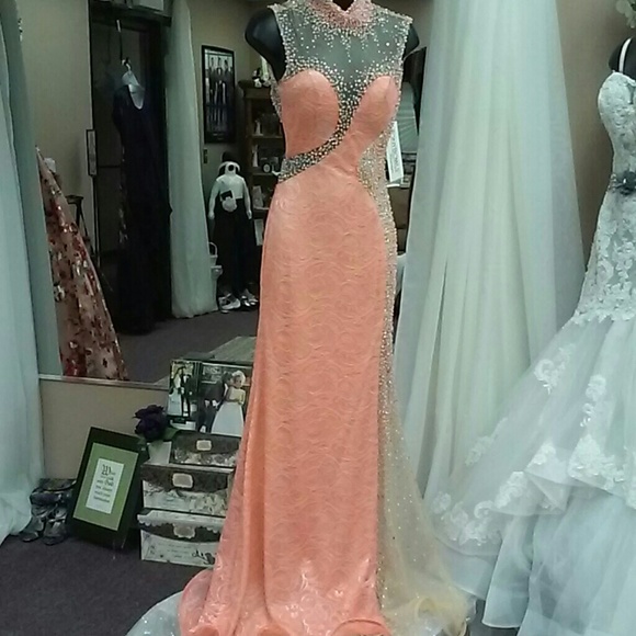 Tony Bowls Dresses & Skirts - Prom dress